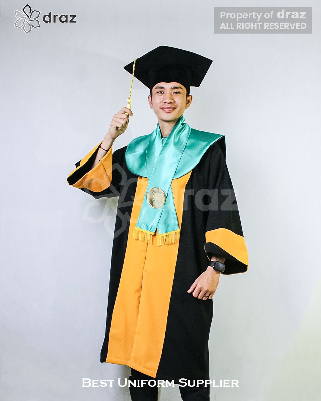 Toga Wisuda Model 1